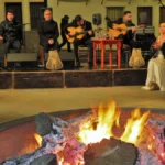 La Plaza del Pueblo de Monesterio celebra una gran Zambomba Flamenca con Manuela Sánchez